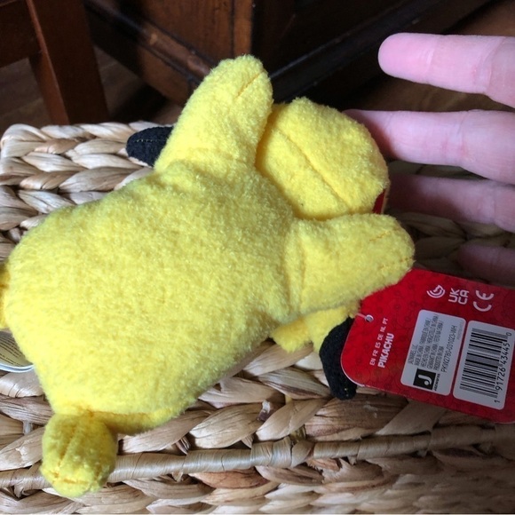 Pokemon Pikachu mini sleep buddy plush - Picture 6 of 8